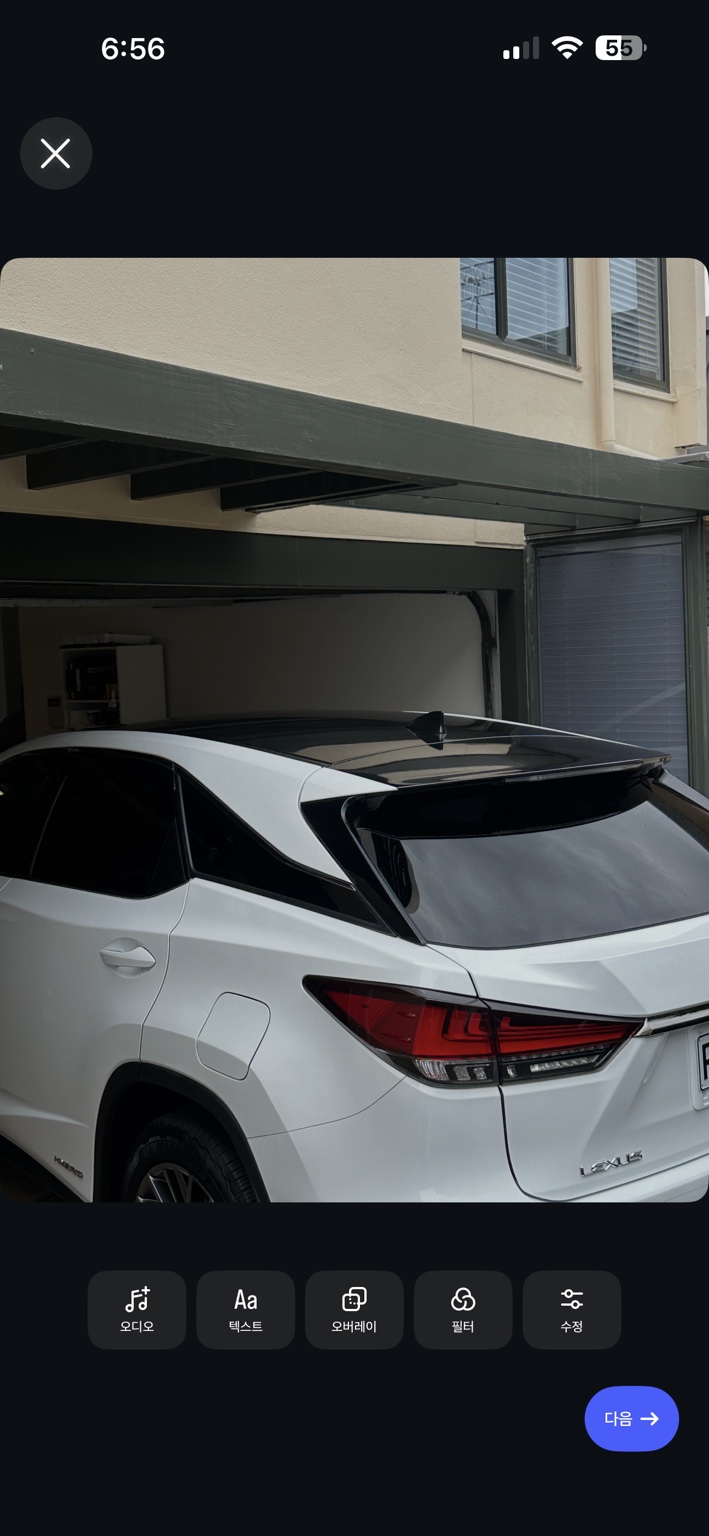 Lexus RX roof wrap by Layer